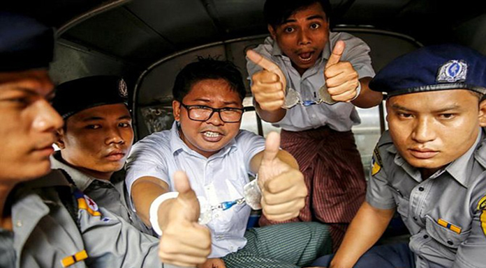 Dos periodistas de Reuters sentenciados a la cárcel en Myanmar