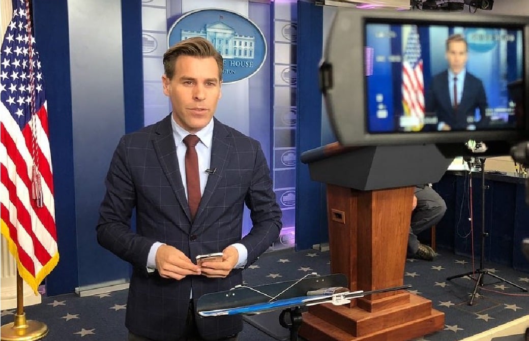 Corresponsal en la Casa Blanca denuncia censura en la Voz de América
