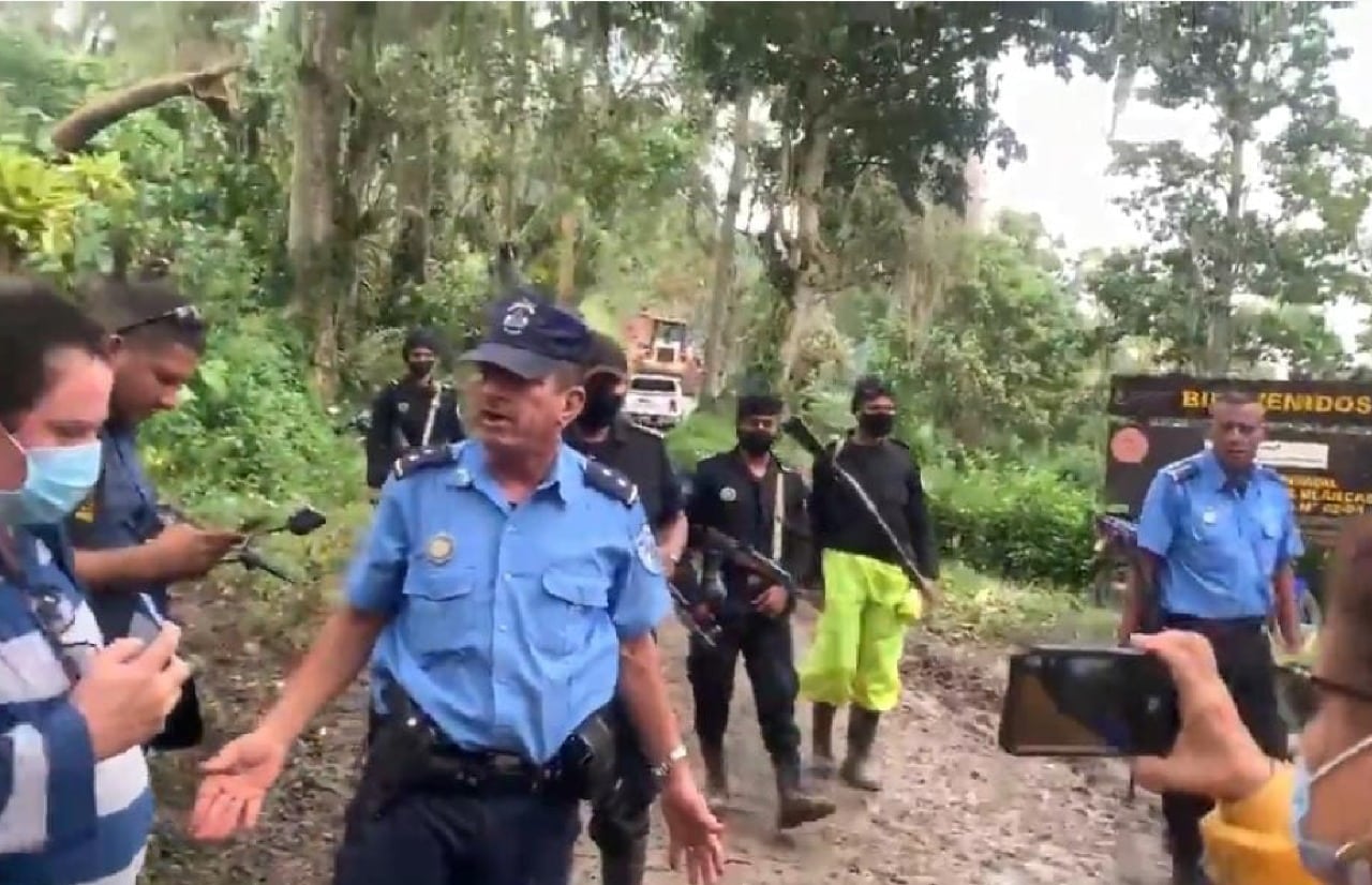 La Policía de Nicaragua expulsó a periodistas independientes de la zona de deslave