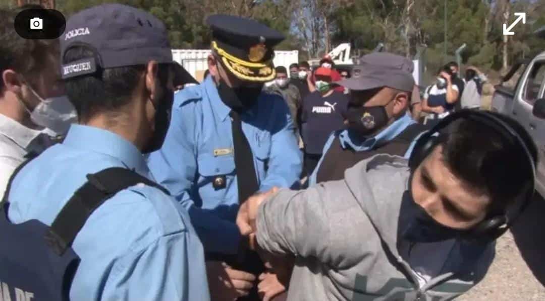 Policía detiene arbitrariamente a periodista en Neuquén